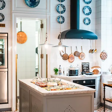 Henri Kurfuerstendamm מלון 4*