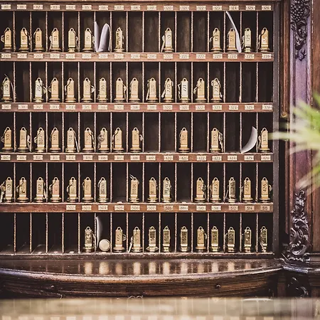 Henri Kurfuerstendamm מלון