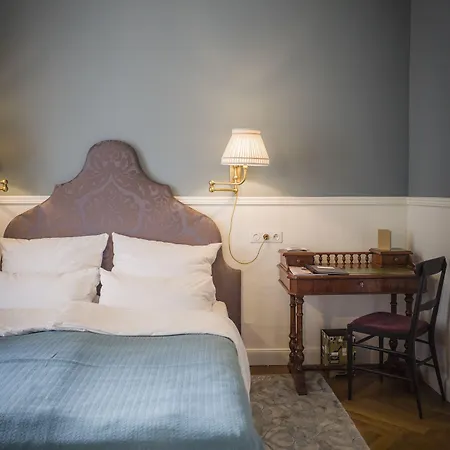 Henri Kurfuerstendamm