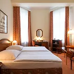 فندق Henri 4*