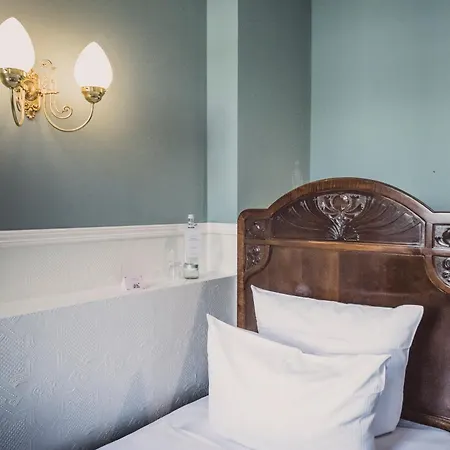 Henri Kurfürstendamm