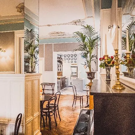 Hotel Henri 4*