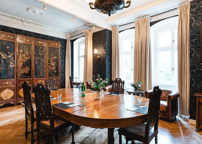 Henri Kurfuerstendamm