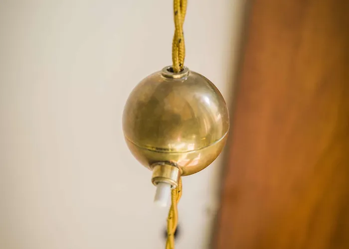 Henri Kurfuerstendamm 4*