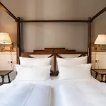 Henri Ξενοδοχείο 4*