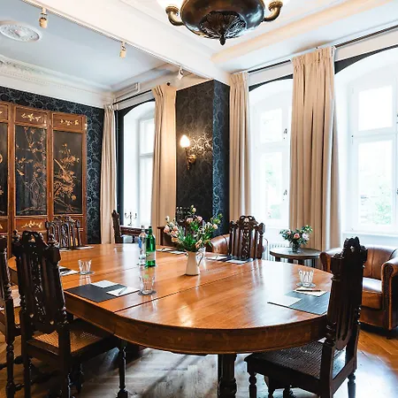 Henri Kurfuerstendamm