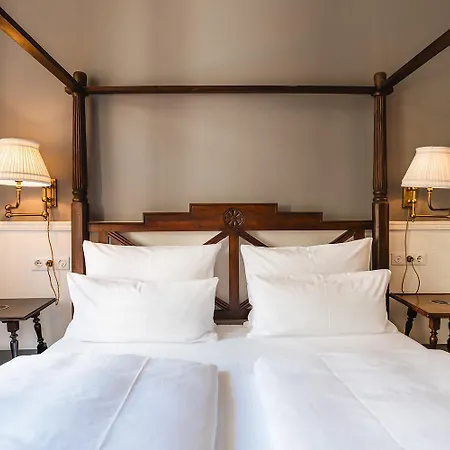 Henri Kurfuerstendamm Отель 4*