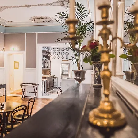 Henri Kurfuerstendamm