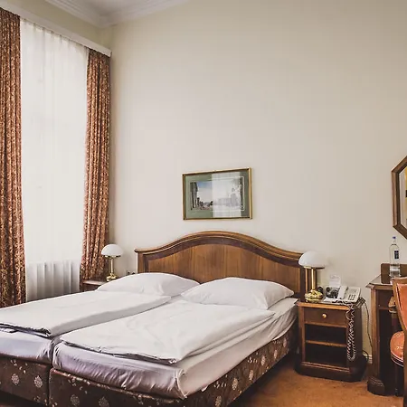 Henri Kurfuerstendamm Hotel