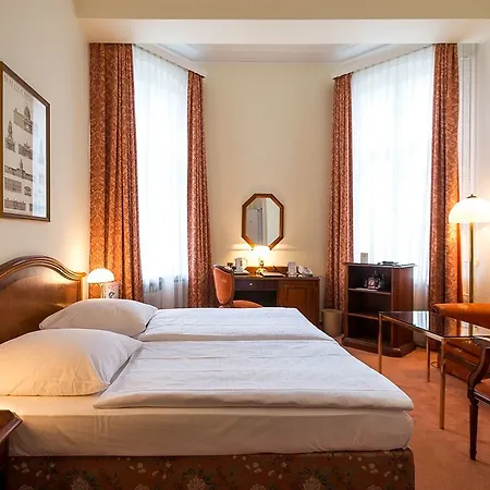 Hotel Henri Kurfuerstendamm 4*