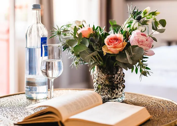 Henri Kurfuerstendamm 4*