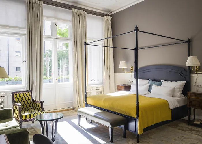 Henri Kurfuerstendamm Hotel 4*