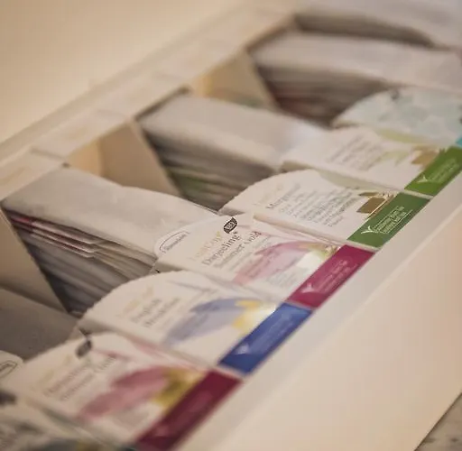 Henri Kurfuerstendamm 4*