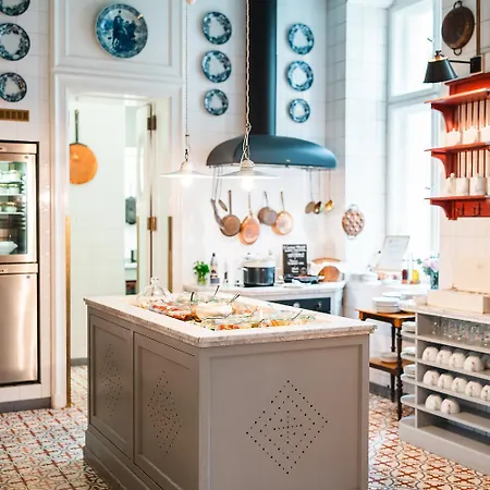 Henri Kurfuerstendamm 4* ベルリン