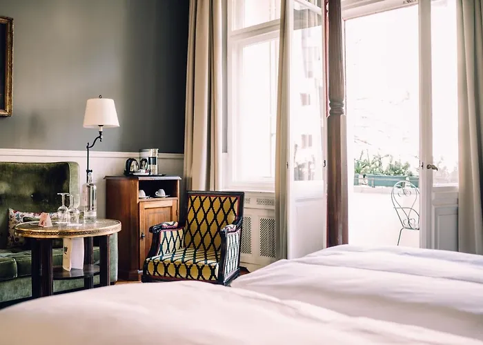 Henri Kurfuerstendamm 4*