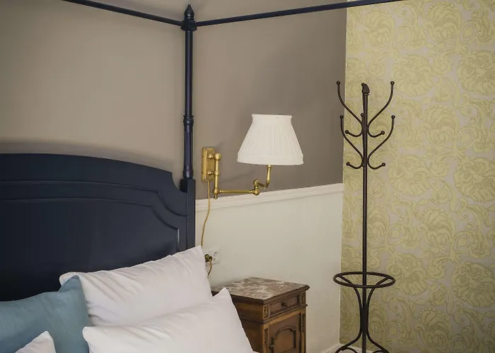 Henri Kurfuerstendamm מלון